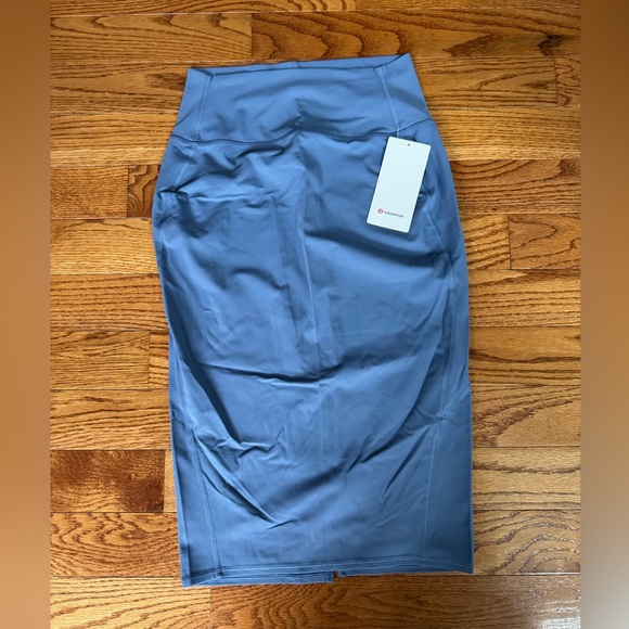 Lululemon NuLu Slim Fit High Rise‎ Skirt - New - Picture 7 of 8